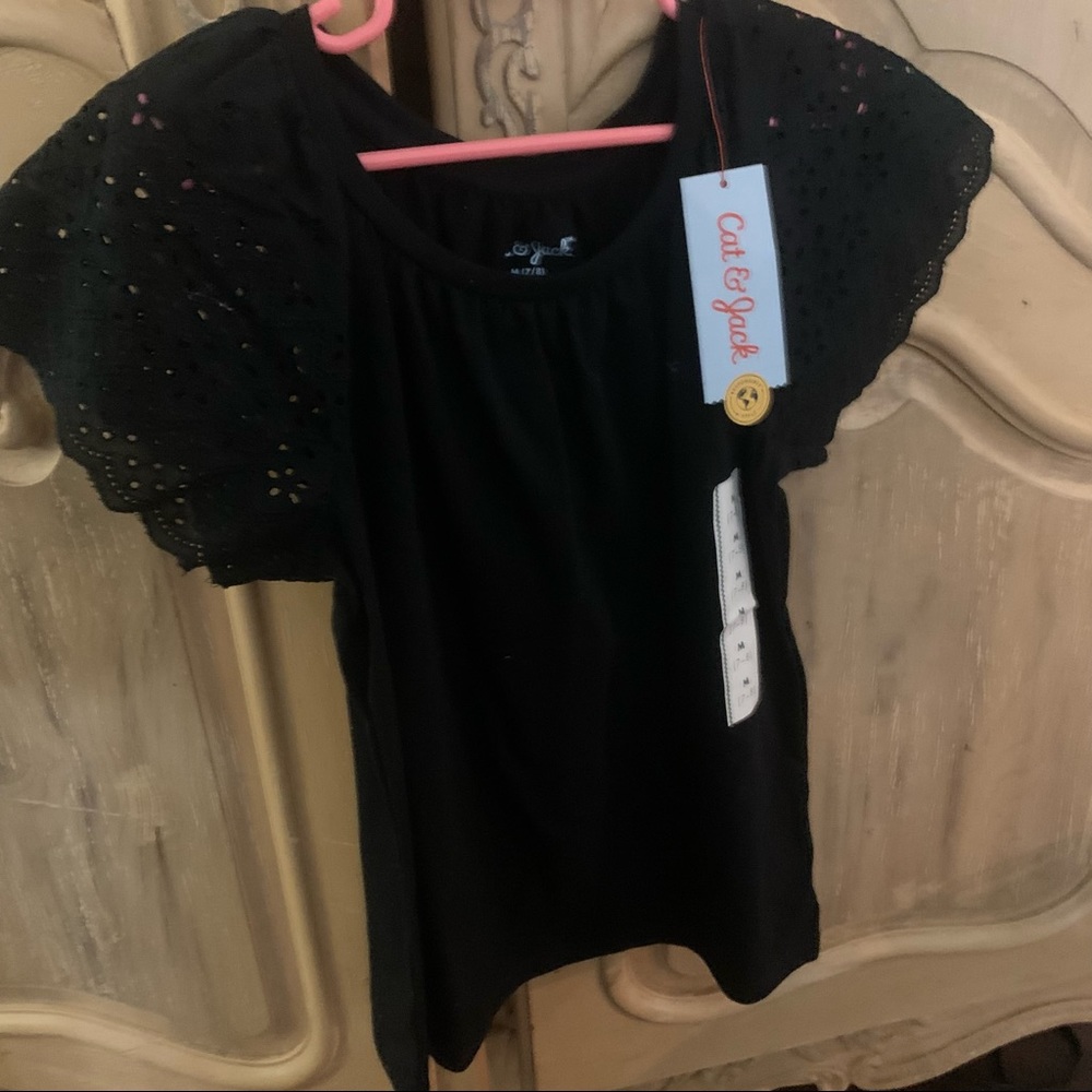 Size 7  Cat and jack girls shirt